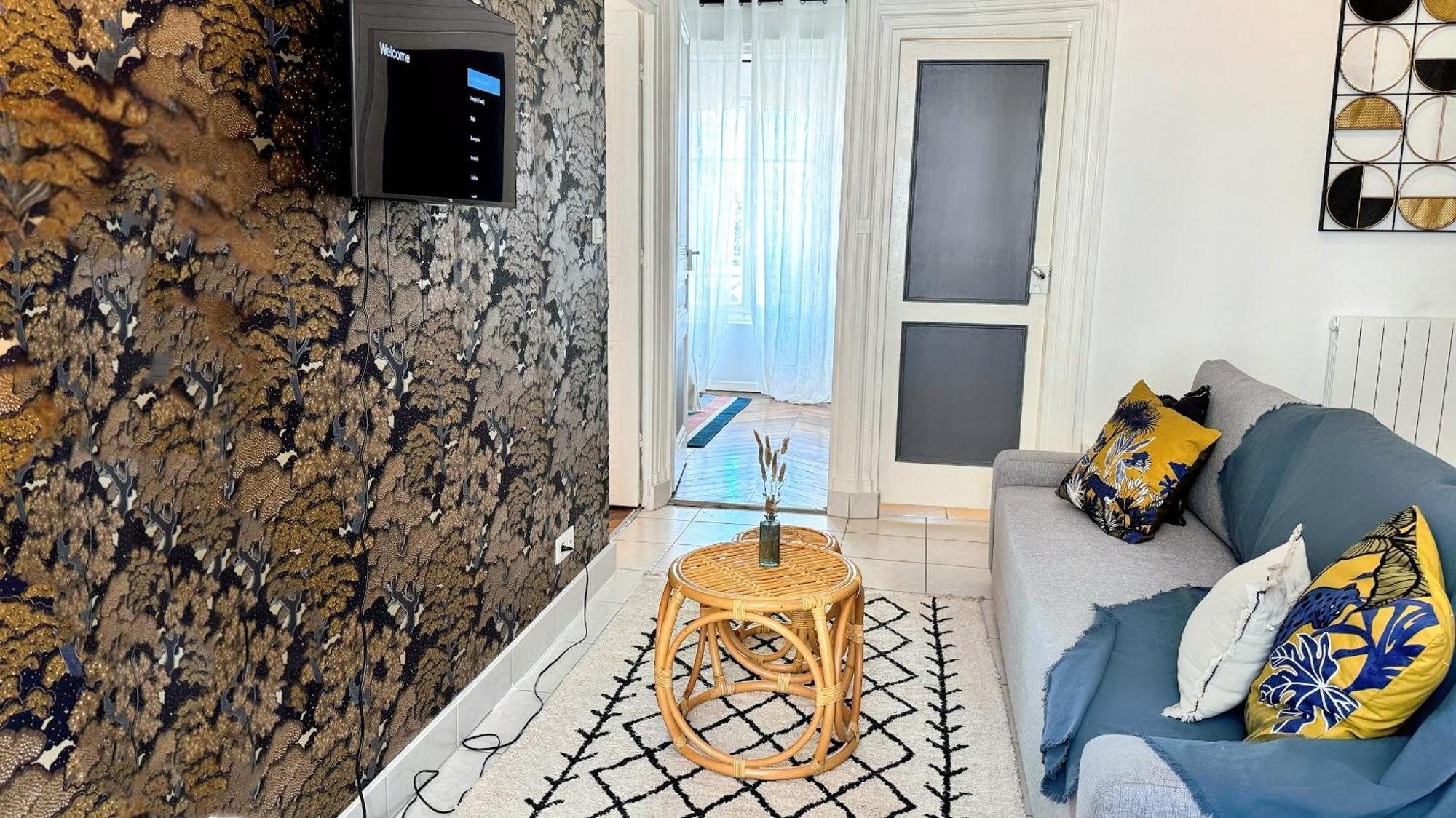 Suite Flamenco Oullins Exterior foto